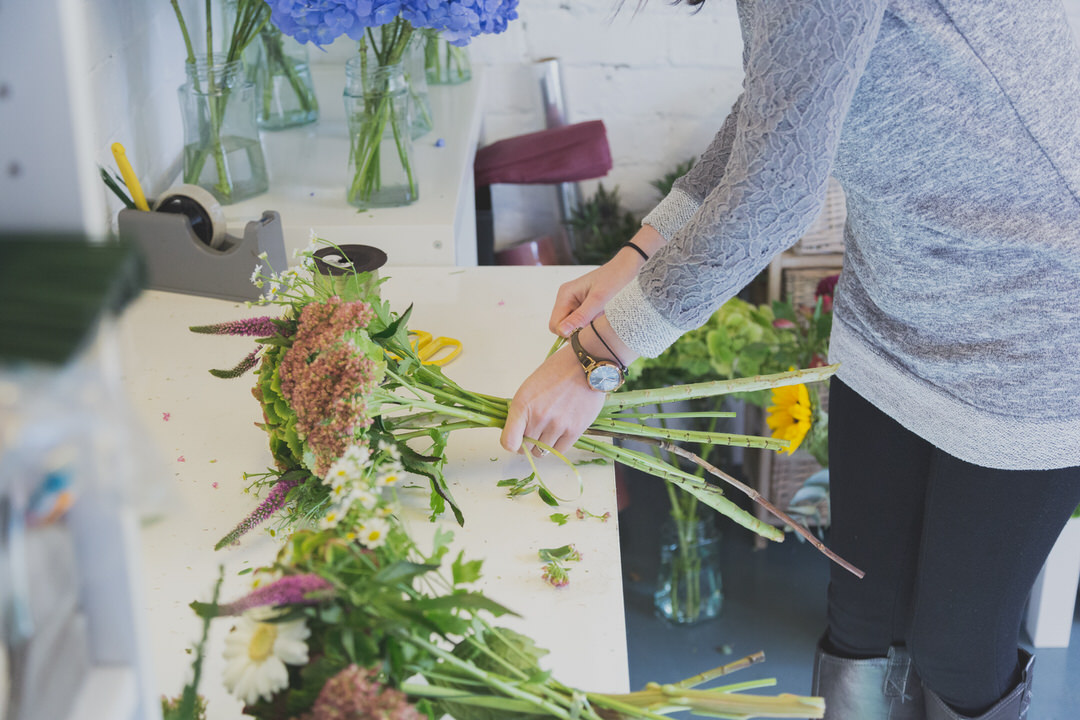lanarkshire-florist-working