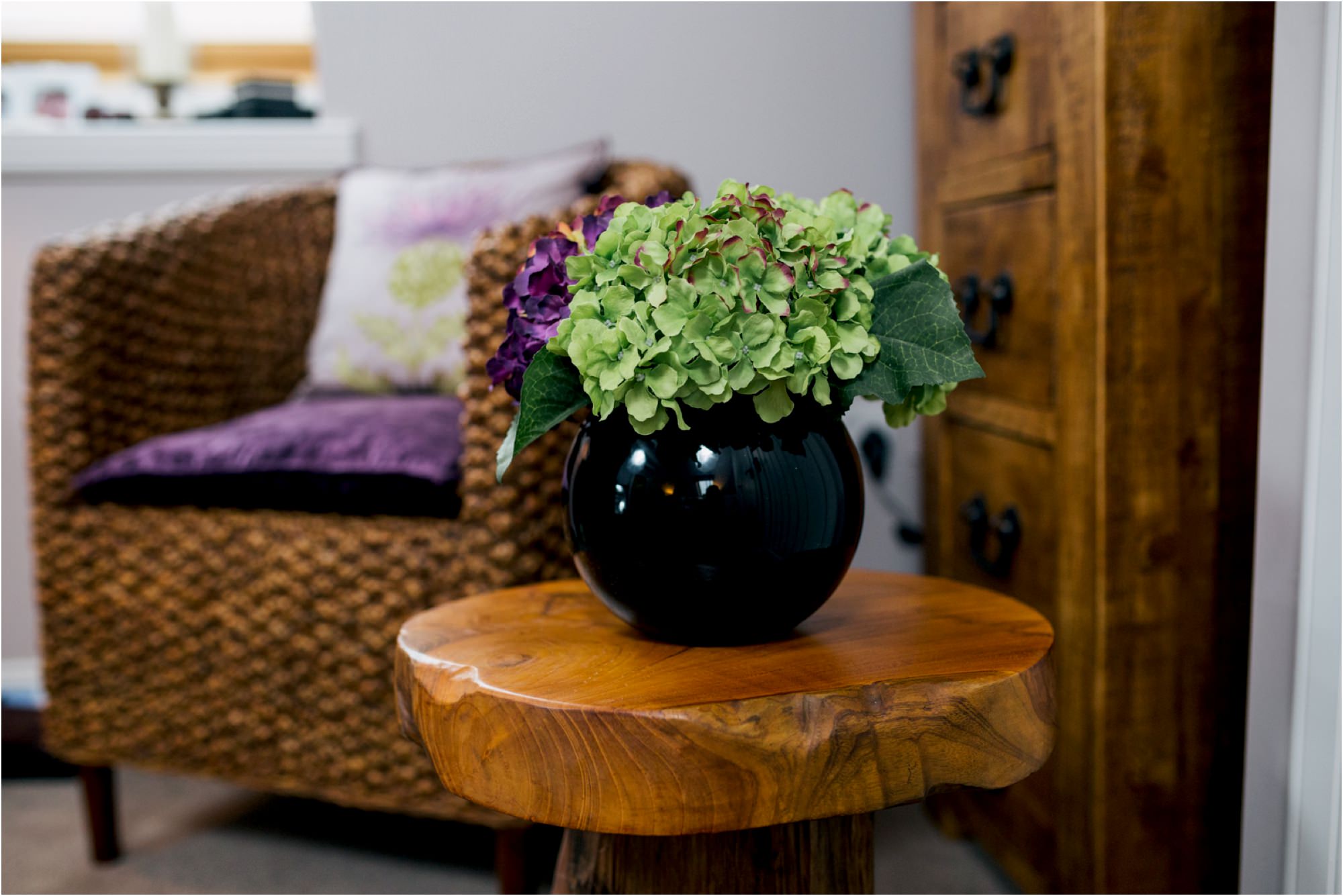 small-wooden-coffee-table-silk-flowers