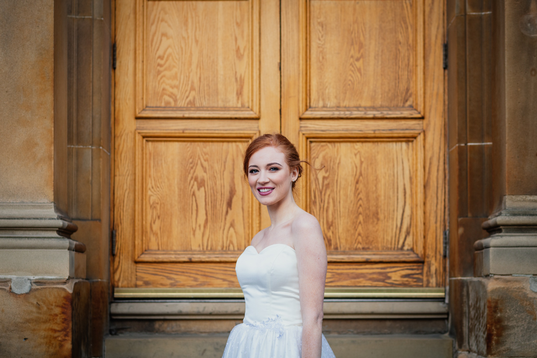 bridal-portrait-in-front-national-piping-centre