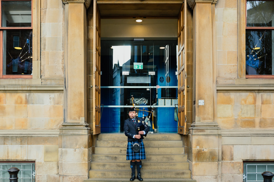 lone-piper-front-national-piping-centre