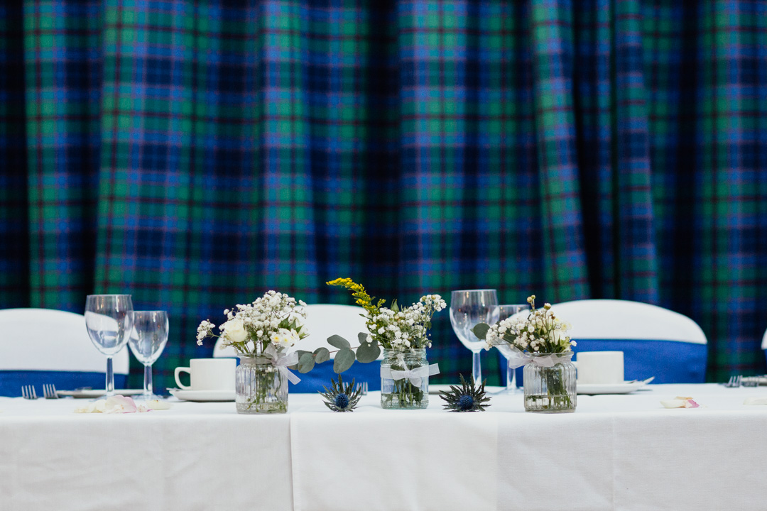 tartan-backdrop-top-table-flower-jars