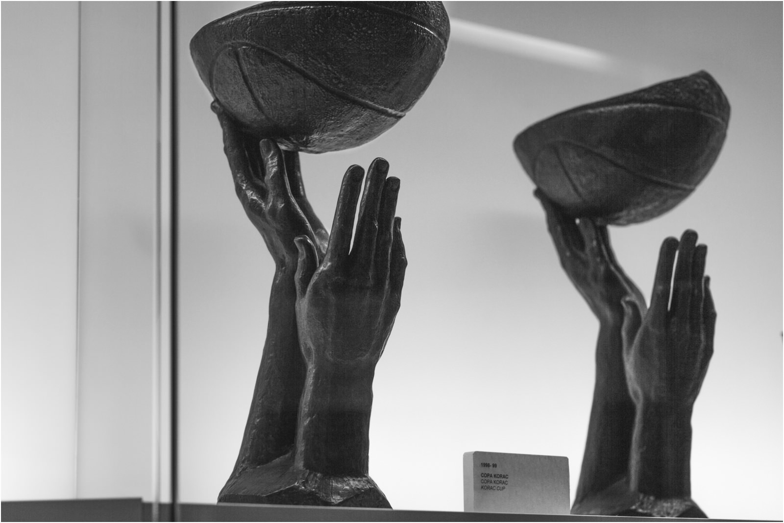 trophy-cabinet-camp-nou-barcelona