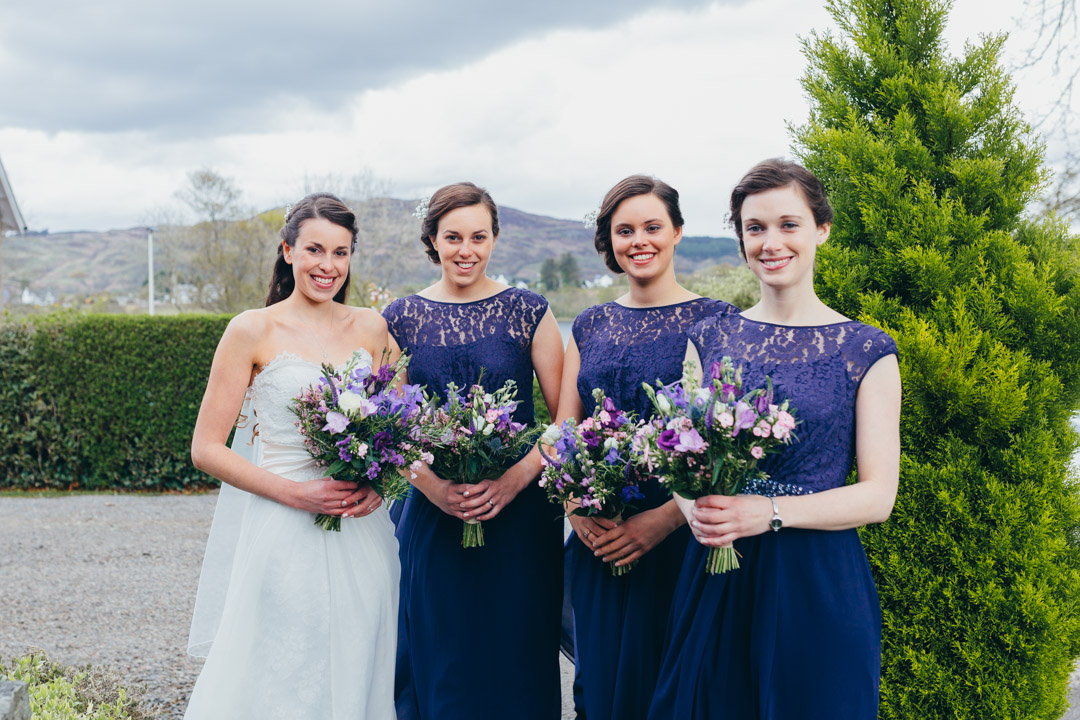 bride-bridesmaids