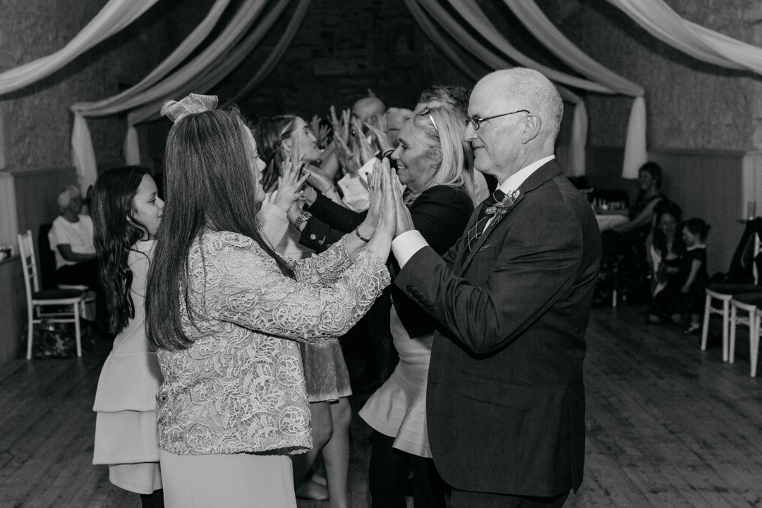 guests-ceilidh-dancing-lochnell-castle-wedding