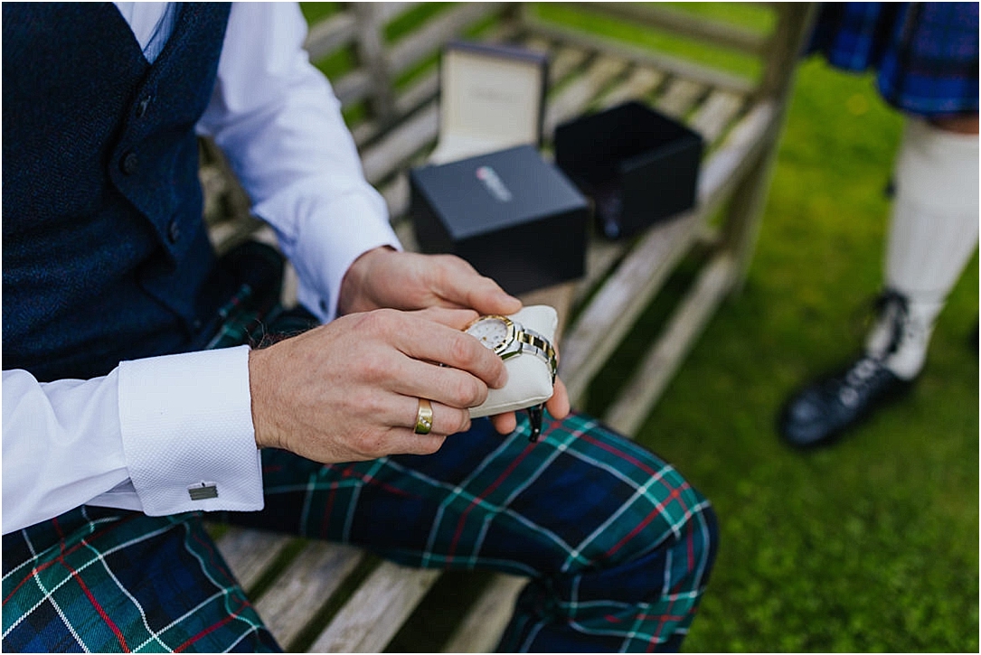watch-wedding-present-groom