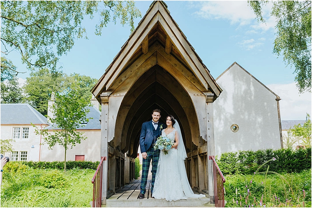 bride-groom-gardens-at-dumfries-house