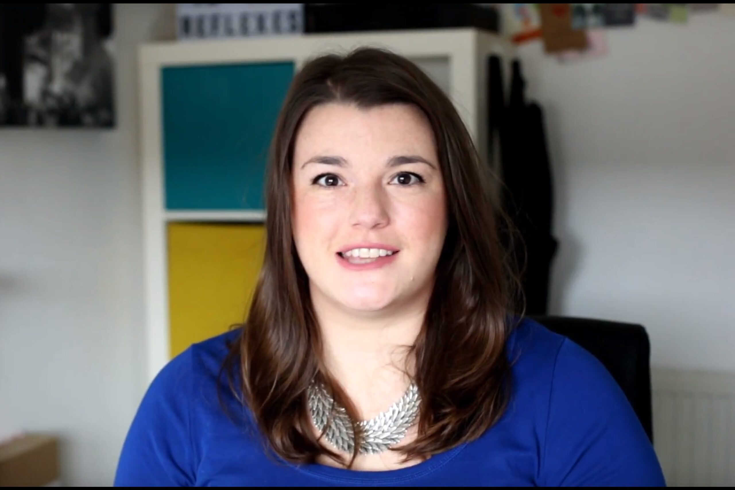 engagement-shoots-vlogger-headshot