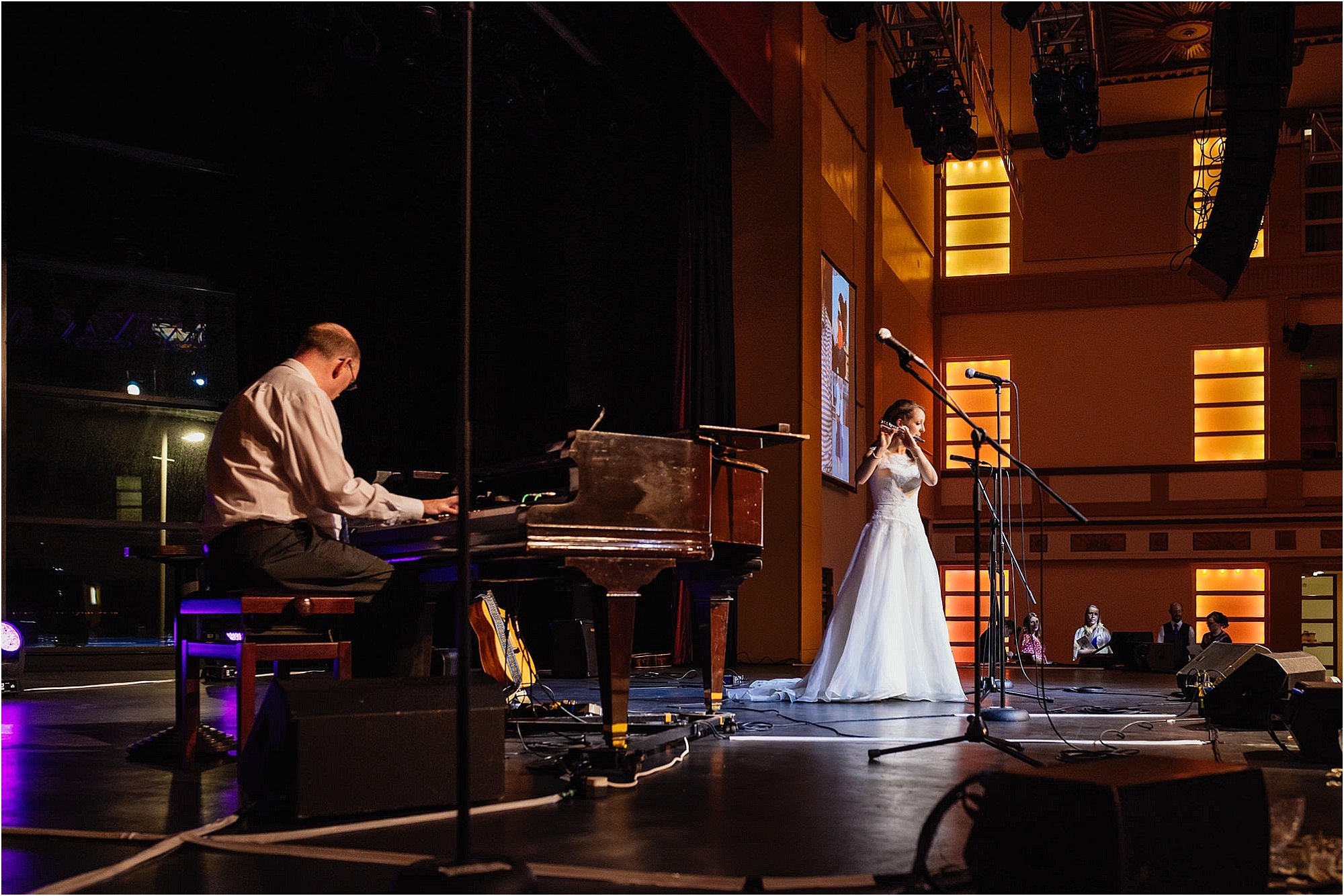 musicians-on-stage-bridlington-spa