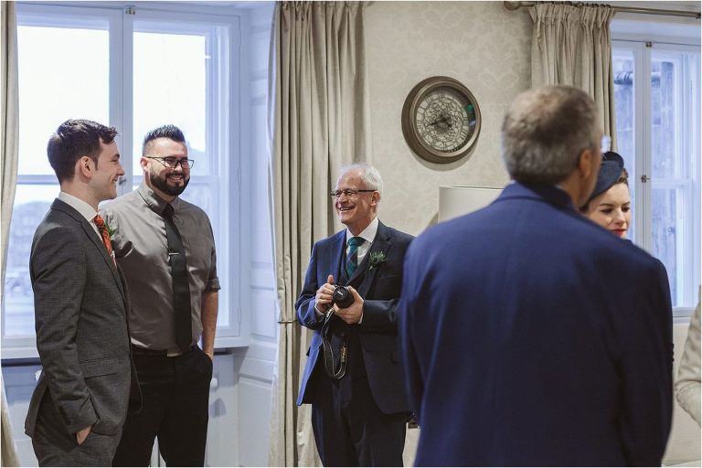 guests-laughing-at-wedding