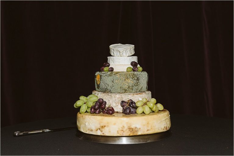 wedding-cake-made-of-cheese-and-decorated-with-grapes