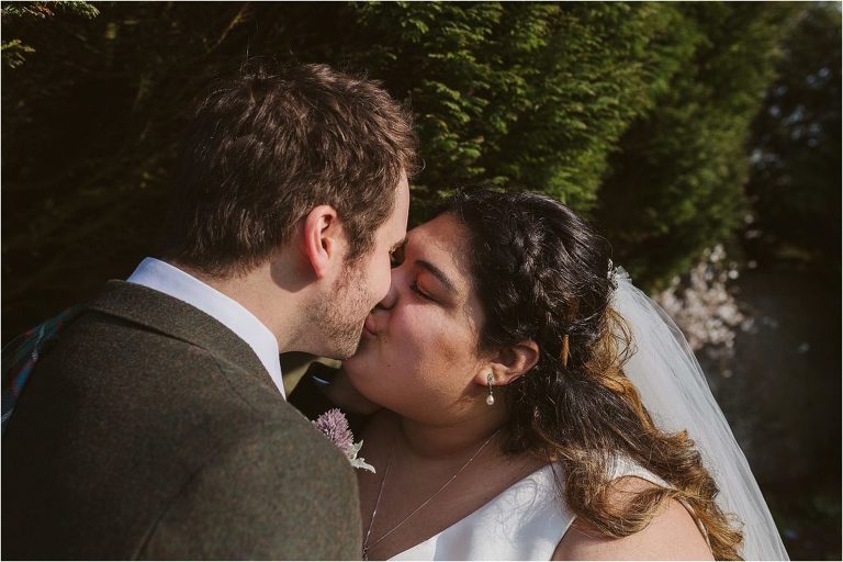 bride-and-groom-kiss